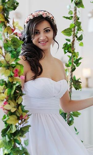 Elegant Bridal Makeup by Star Bridal Services